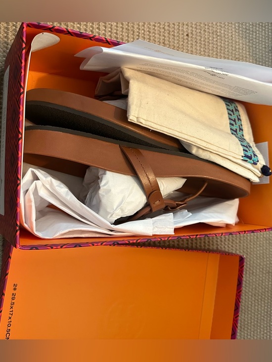 Tory Burch Miller Cloud Thong Sandals in Tan, New in the Box Sz 8.5 - Picture 6 of 8